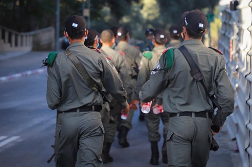 שוטרים בהפגנת בלפור