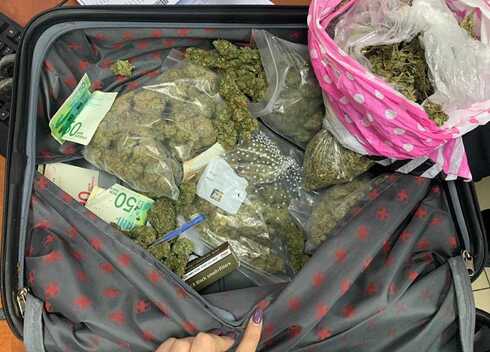 הסמים שאותרו במזוודה