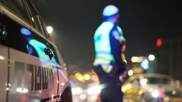 משטרה, ניידת משטרה לילה, דוחות תנועה