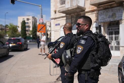 שוטרים בירושלים. מבצע "חרבות ברזל"