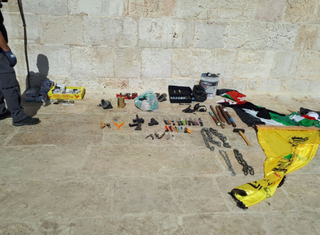 בעקבות הפיגוע בהר הבית: מגנומטרים הוצבו בסמוך לשער האריות