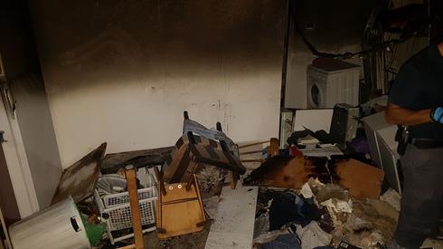 הדירה שנשרפה. צילום: דוברות כב"ה י-ם
