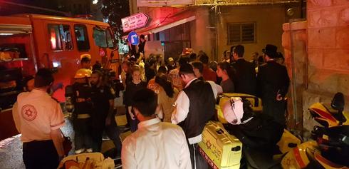 זירת השריפה ברחוב הנביאים. צילום: יוסי קסוטו תיעוד מבצעי מד"א