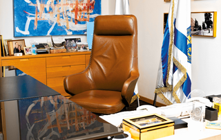 כיסא ראש העירייה. צילום: יואב דודקביץ'